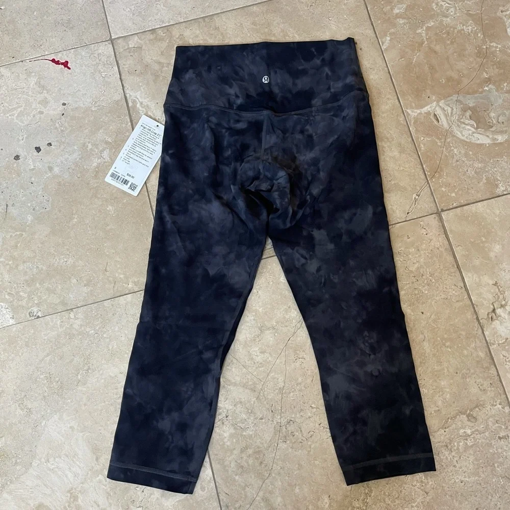 NWT lululemon align HR crop 21” diamond dye pitch grey graphite grey